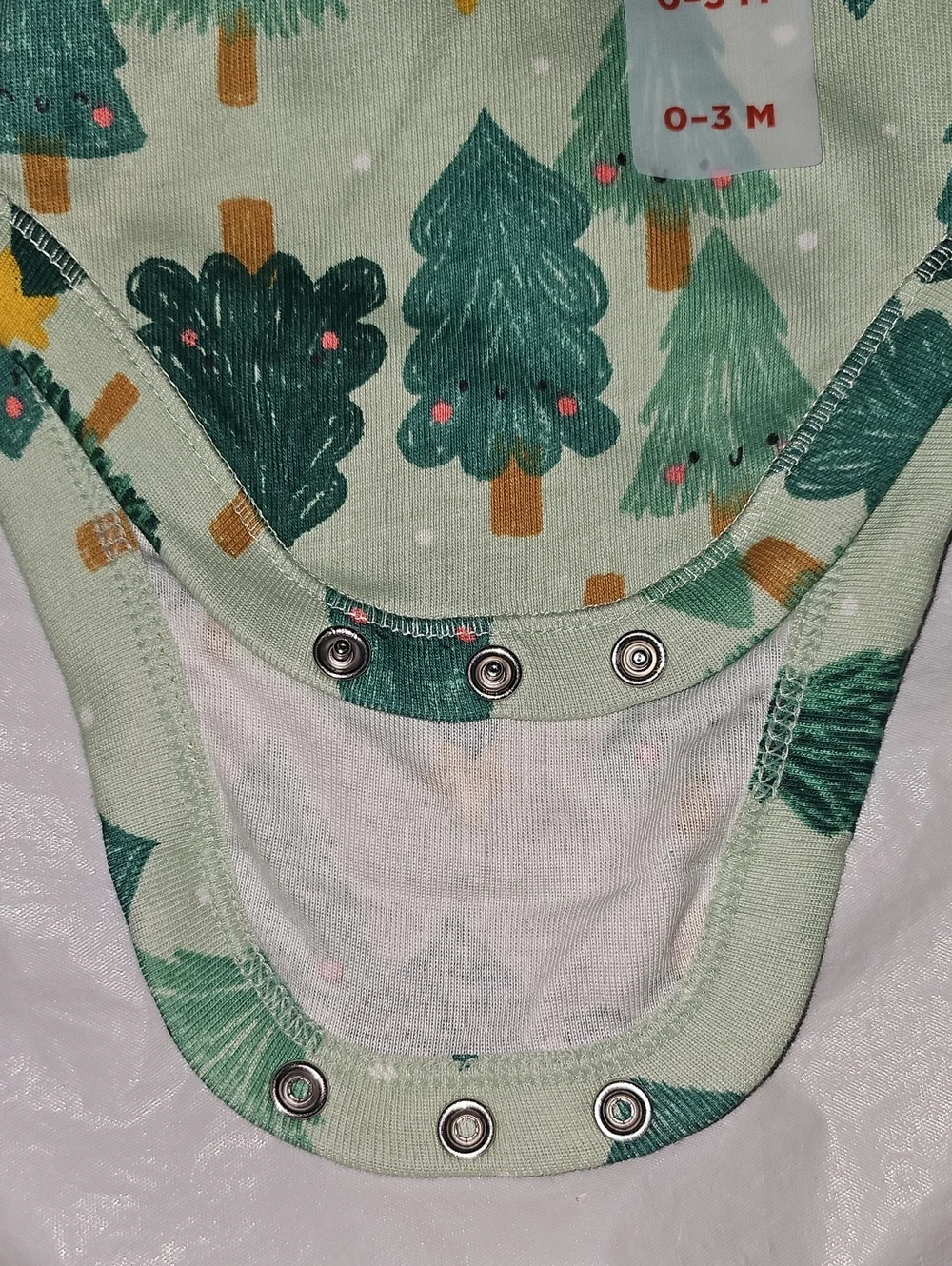 Old Navy Green Christmas Trees Long-Sleeve Bodysuit for Baby 0-3 Months New